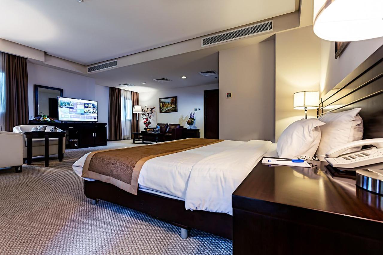 מנאמה Monroe Hotel & Suites מראה חיצוני תמונה