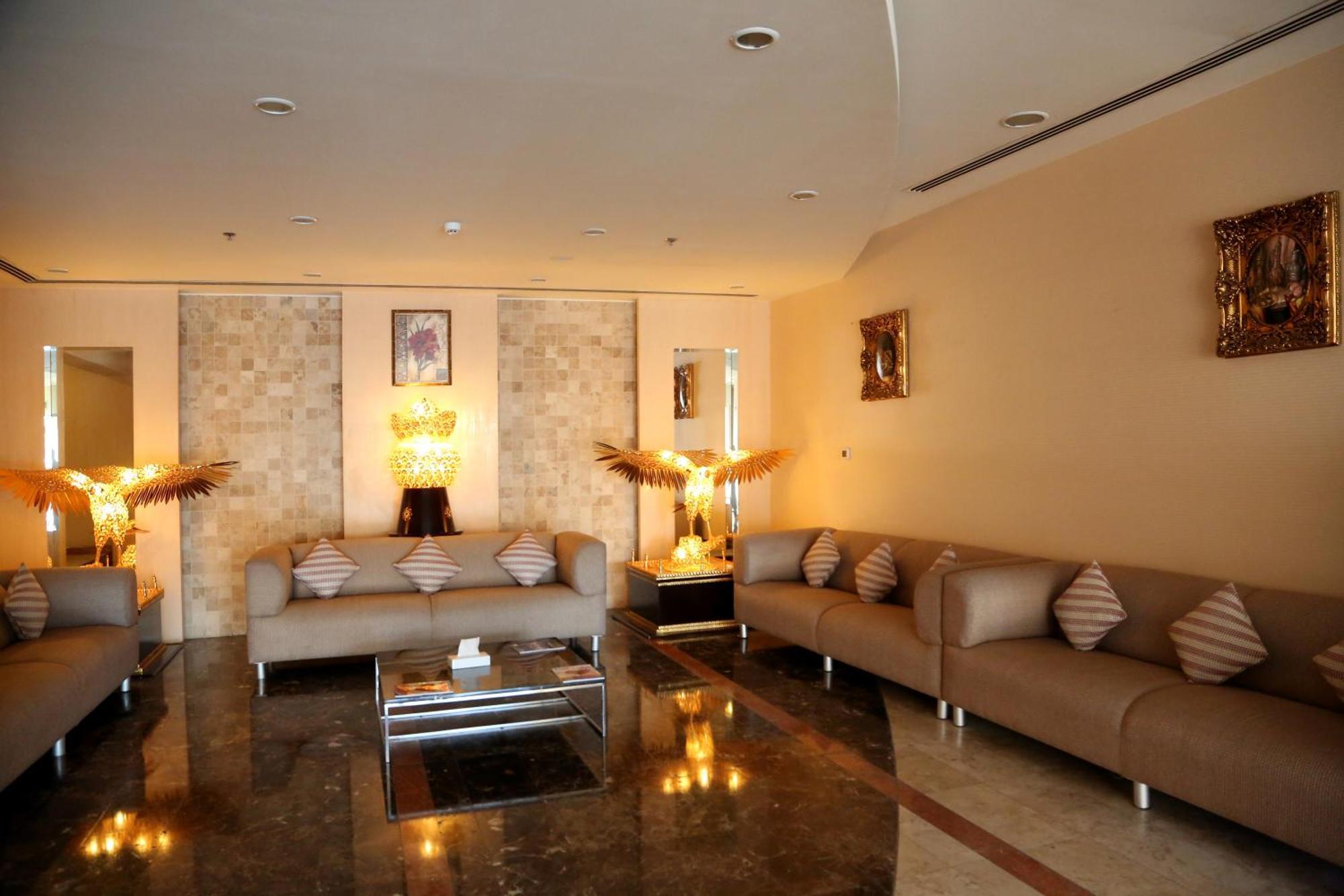 מנאמה Monroe Hotel & Suites מראה חיצוני תמונה